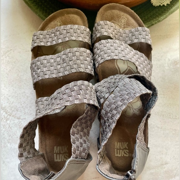 Muk Luks sandals - Picture 3 of 8